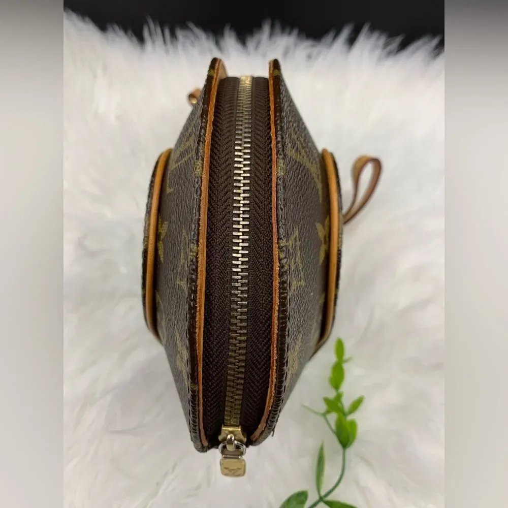 Extremely Rare! Louis Vuitton Monogram Mini Ellipse